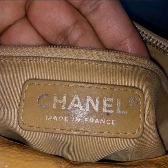 Tan beige Classic Chanel Timeless shoulder bag - Picture 14 of 16